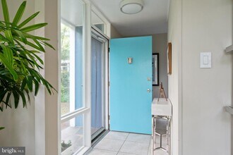 2300 Kimbro St in Alexandria, VA - Building Photo - Building Photo