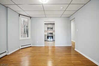 660 Passaic Ave in Nutley, NJ - Building Photo - Building Photo
