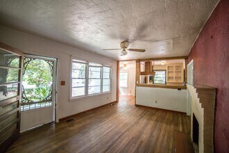 425 NW 25 St in Gainesville, FL - Building Photo - Building Photo