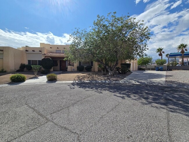 property at 6365 N Juliano Rd