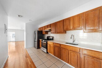 83 Oxford Ave in Jersey City, NJ - Building Photo - Building Photo