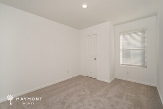 554 Layne Overlook in San Antonio, TX - Foto de edificio - Building Photo