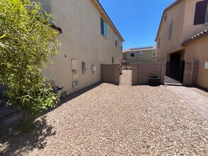 4109 Topaz Hills Dr in North Las Vegas, NV - Building Photo - Building Photo