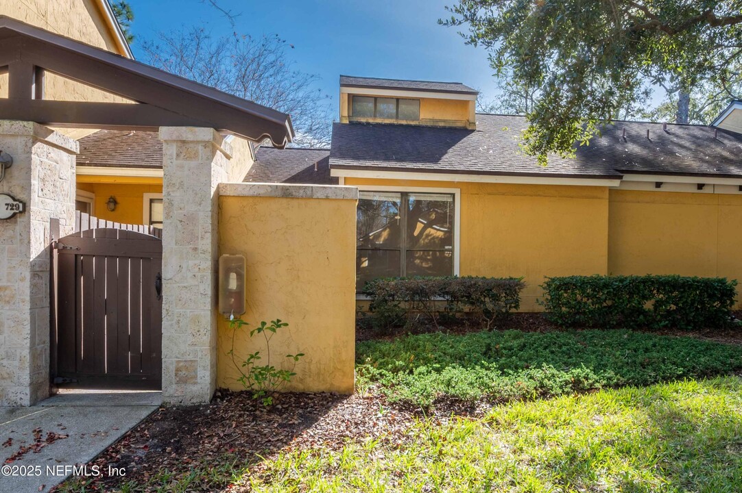 729 Driftwood Cir in Ponte Vedra Beach, FL - Building Photo