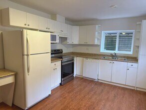 8303-8170 170 St in Surrey, BC - Building Photo - Building Photo