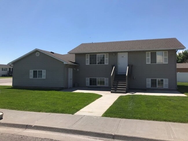 property at 682 Tyra