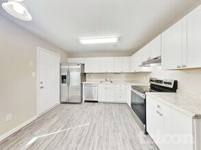 355 Paula Ct in Lawrenceville, GA - Building Photo - Building Photo