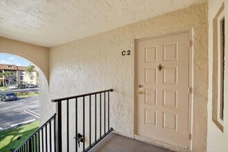 805 Sky Pine Way in Greenacres, FL - Building Photo - Building Photo