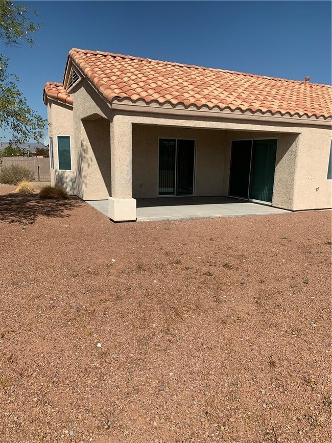 2421 Stardust Dr in Bullhead City, AZ - Building Photo - Building Photo