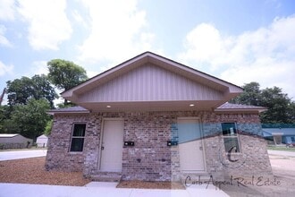 304 Olive St in Trumann, AR - Building Photo - Building Photo