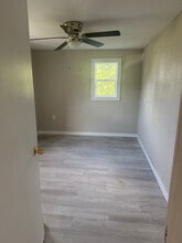 1413 E Kathleen St in Sikeston, MO - Building Photo - Building Photo