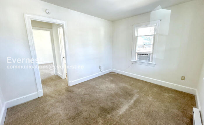 5 Bancroft Ave in Colonial Beach, VA - Building Photo
