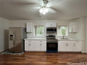 1401 Ohialoke St in Honolulu, HI - Building Photo - Building Photo