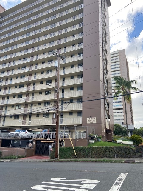 property at 1420 Victoria St