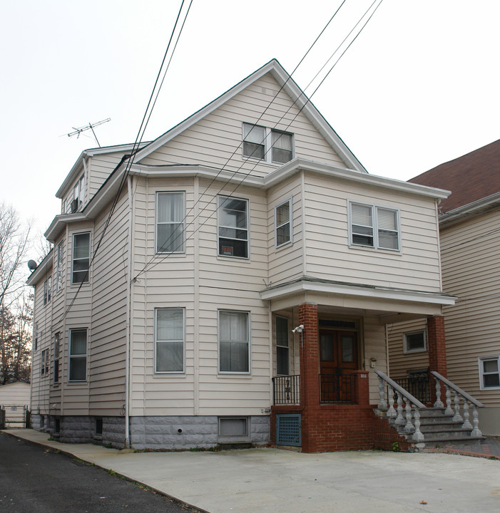 504 Westfield Ave in Elizabeth, NJ - Building Photo