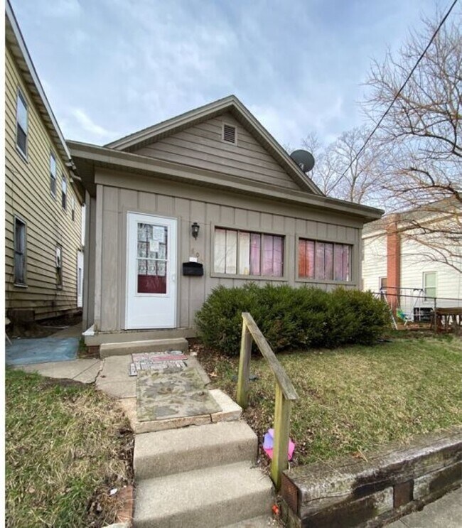 property at 604 E Pennsylvania Ave