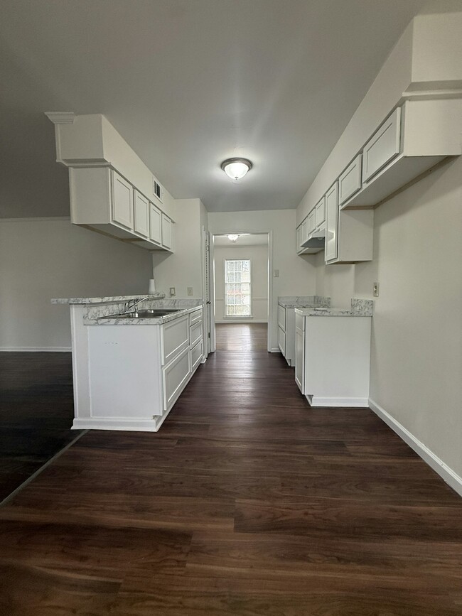 5512 Cottonwood Rd in Memphis, TN - Building Photo - Building Photo