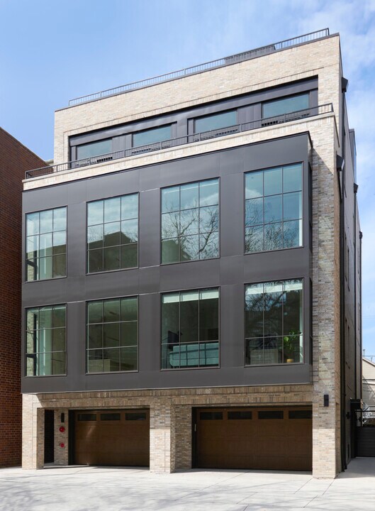 1500 N Wieland St in Chicago, IL - Building Photo