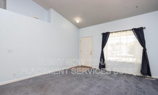 815 S Pawnee Ave in Emmett, ID - Building Photo - Building Photo