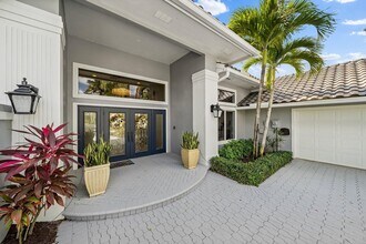 140 Thornton Dr in Palm Beach Gardens, FL - Building Photo - Building Photo