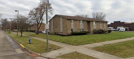295 W Bucyrus St in Crestline, OH - Building Photo - Building Photo