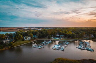 Haven at the Highlands in Savannah, GA - Building Photo - Building Photo