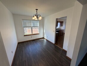 256 Spencer Pl in St. Peters, MO - Building Photo - Building Photo