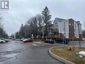 120 Fenerty Ct in Ottawa, ON - Building Photo - Building Photo