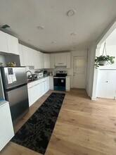 1896 Rue Joliette in Montréal, QC - Building Photo - Building Photo