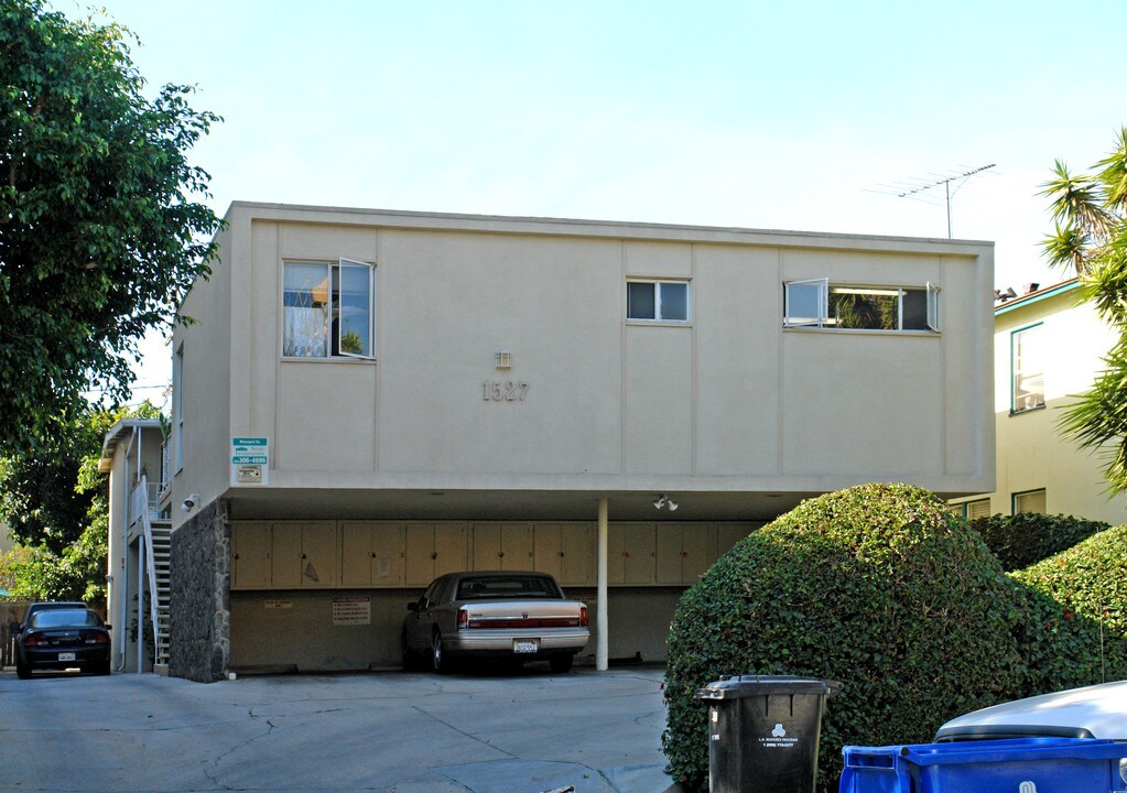 1527 S Shenandoah St in Los Angeles, CA - Building Photo