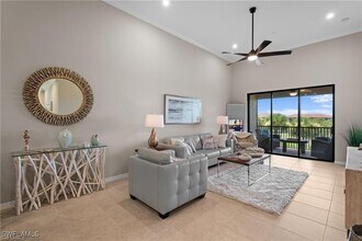 9402 Pocida Ct in Naples, FL - Building Photo - Building Photo