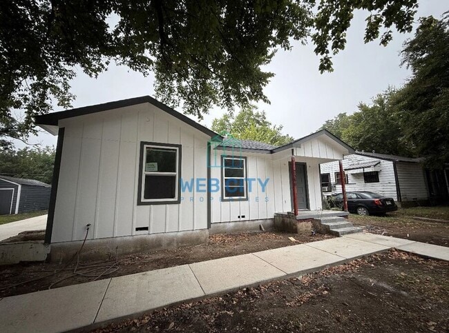 property at 2546 Kathleen Ave