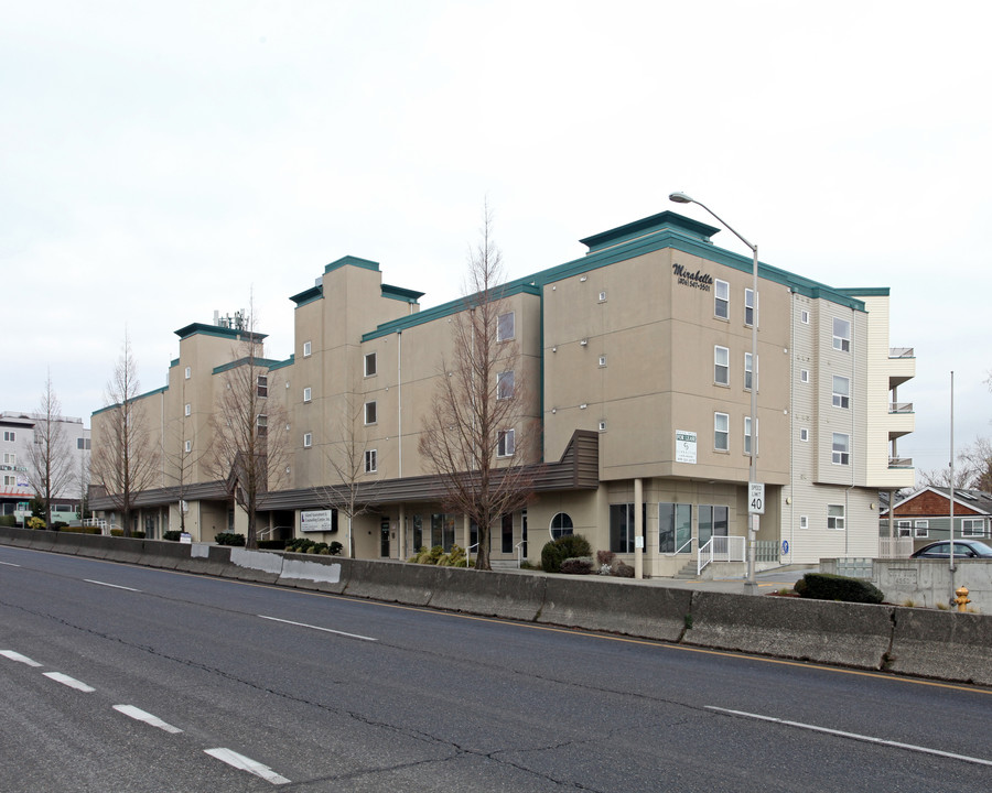 Mirabella Apartments in Seattle, WA - Building Photo