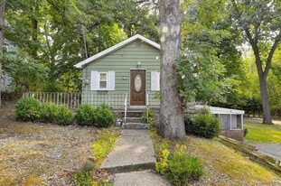 14 Seabird Ave in Spring Valley, NY - Building Photo