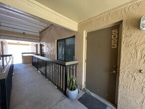 5023 Vineland Rd in Orlando, FL - Building Photo - Building Photo