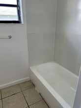 5719 NW 27th Ct, Unit 5719 NW 27 Ct in Lauderhill, FL - Building Photo - Building Photo