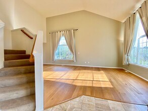 805 Majesty Heights Dr in Yakima, WA - Building Photo - Building Photo