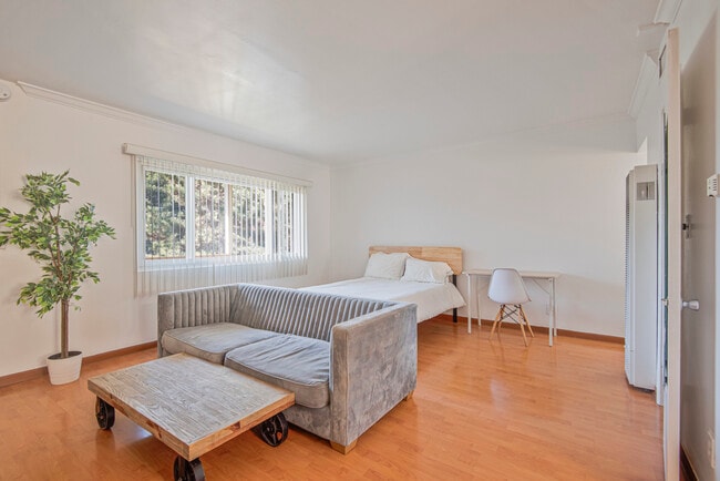 property at 5837.5B W 88th St