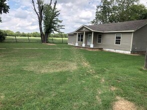 82687 US-59 in Stilwell, OK - Building Photo - Building Photo
