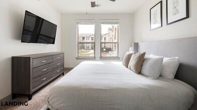 12500 Shadowglen Trce, Unit 6103 in Manor, TX - Foto de edificio - Building Photo