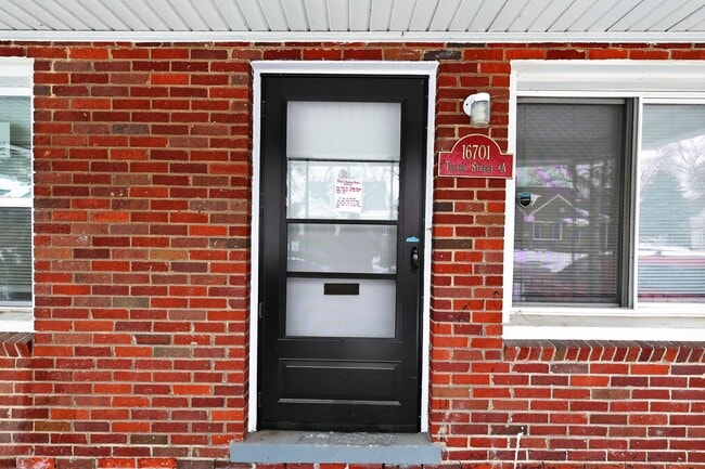 16701 Tuller St in Detroit, MI - Building Photo - Building Photo