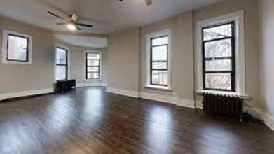 1624 W Grand Ave in Chicago, IL - Building Photo - Building Photo