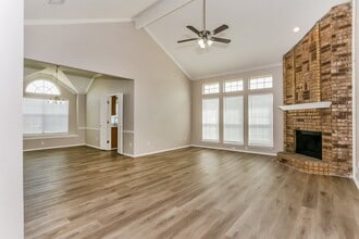 532 Saddle Head Dr in Desoto, TX - Foto de edificio - Building Photo