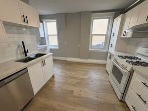 144 Locke St S in Hamilton, ON - Building Photo - Building Photo