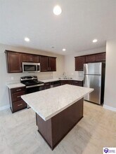 604 Moscato Cir in Vine Grove, KY - Building Photo - Building Photo