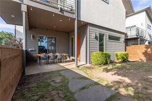 500 W 51st St in Austin, TX - Building Photo