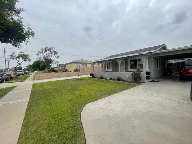 13134 Verdura Ave in Downey, CA - Building Photo - Building Photo