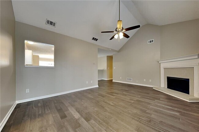 405 Aristocrat Dr SW in Loganville, GA - Building Photo - Building Photo