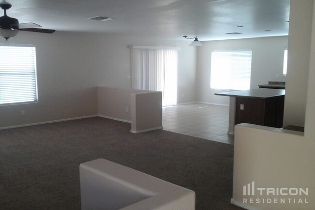 39989 W Catherine Dr in Maricopa, AZ - Building Photo - Building Photo