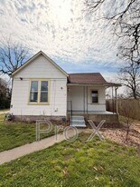 408 E 41st St in Joplin, MO - Building Photo